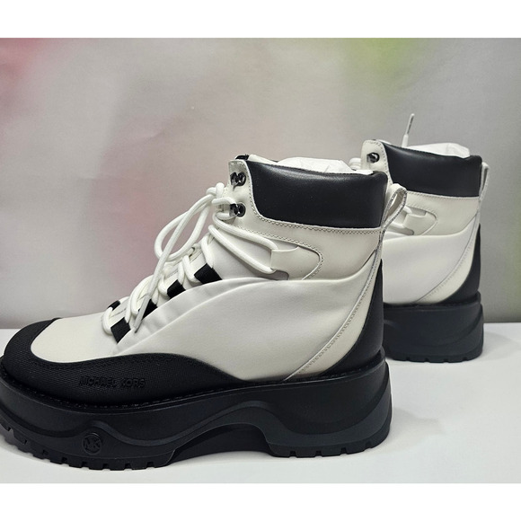Michael Kors Women's  Dupree Ankle Hiker Booties Size 7.5   Black/White NWT - Picture 1 of 7